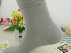 竹纤维袜子的优缺点和使用注意事项，如何识别竹纤维袜子