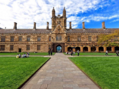 澳洲多个院校冲入世界百强榜单，蓝点前途专业留学顾问解析澳洲八大留学优势