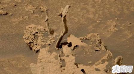 好奇号发现的火星尖刺，为啥会有这种岩石（地质变化）