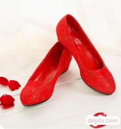 穿红色鞋子有讲究吗