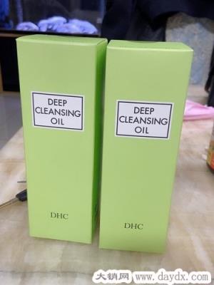 DHC卸妆油怎么样好用吗洗了还要用洗面奶吗，橄榄卸妆油使用体验