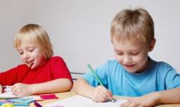 三个正确陪孩子做作业的方法（陪孩子做作业要注意的问题）