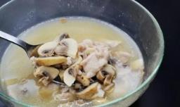 新鲜蘑菇汤怎么做，新鲜蘑菇汤怎么做好喝