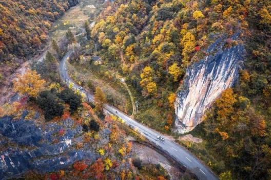 留坝深秋景观大赏，秦岭秘境看红叶，走中国最美的山村公路！