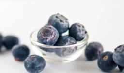 如何判断蓝莓已成熟，如何判断蓝莓已成熟没